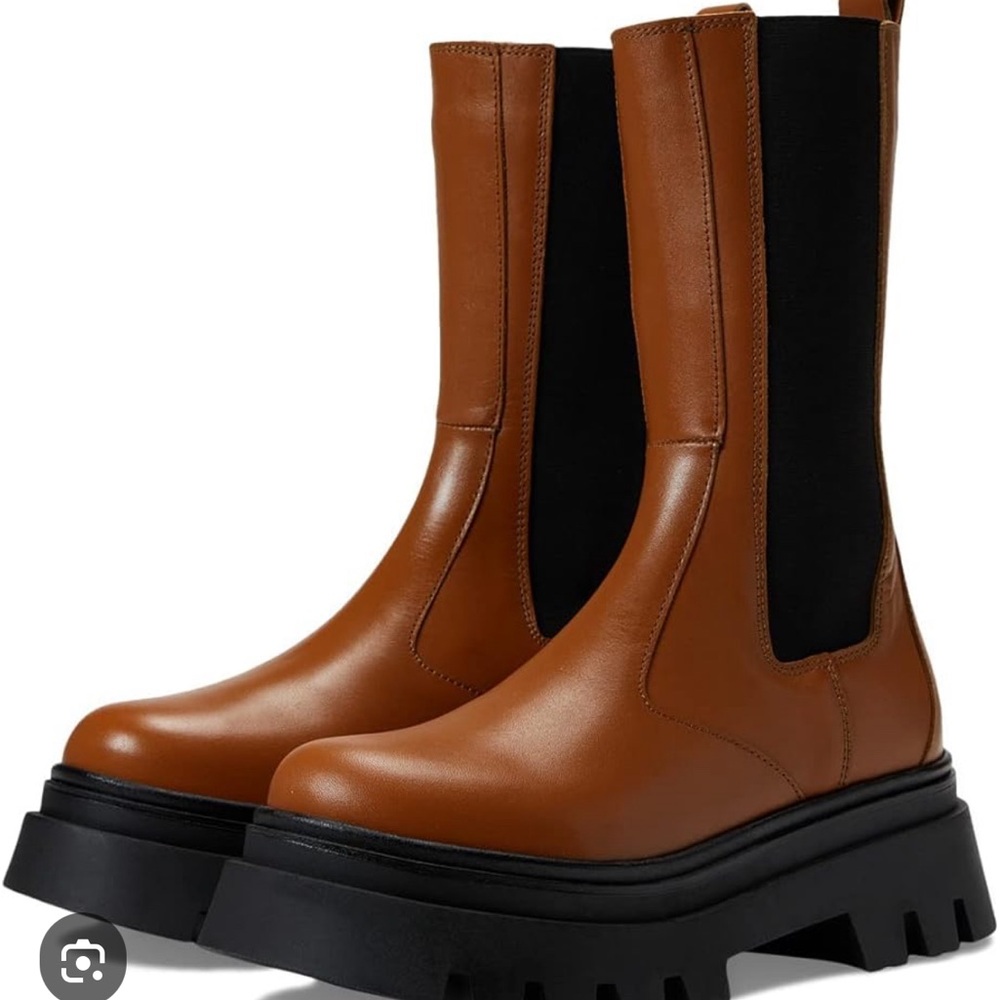 Alohas All Rounder Platform Boot size 40